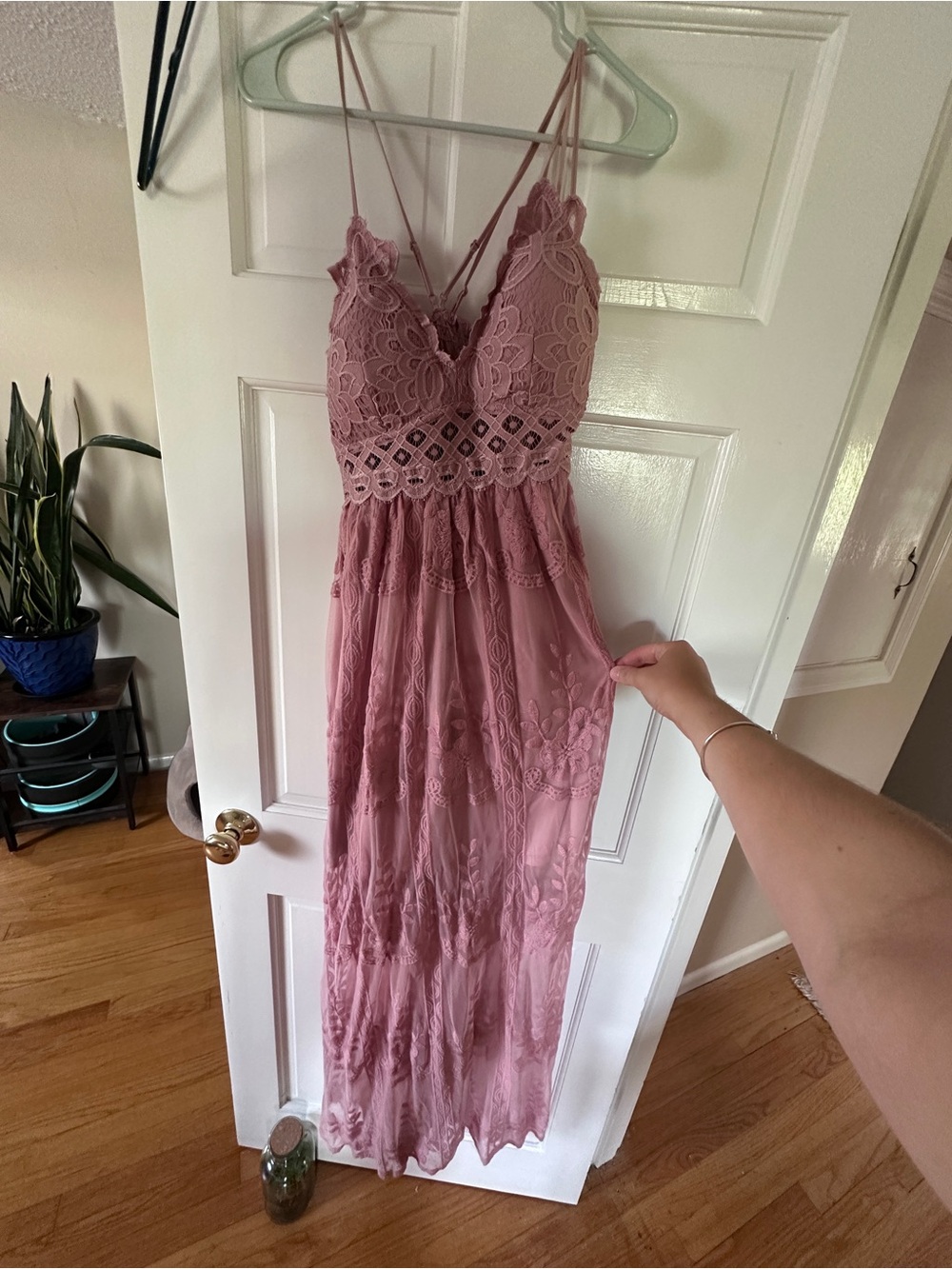 Romantic Dusty Rose Lace Maxi Dress with Spaghetti Straps